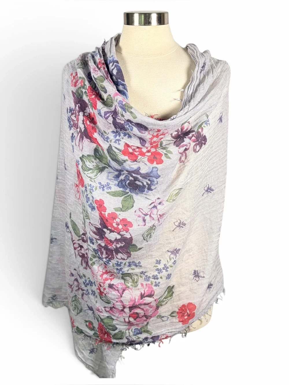 LANCIONI Gray Floral Lightweight Scarf Wrap Made in Italy Cottagecore
